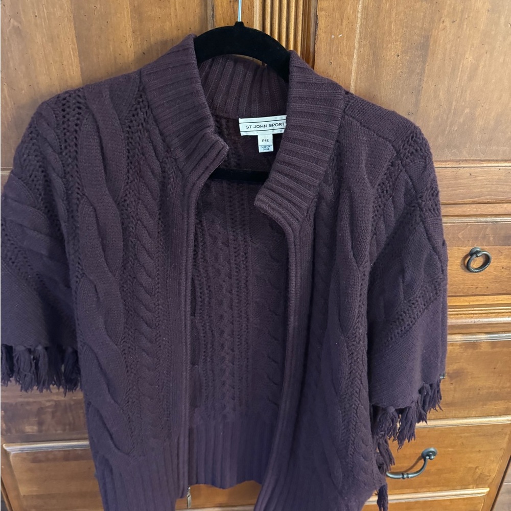 St. John sportswear knit sweater